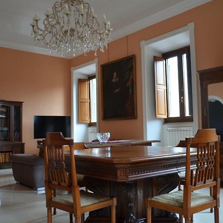 Elegante Appartamento Nel Centro Di Roma Zewnętrze zdjęcie